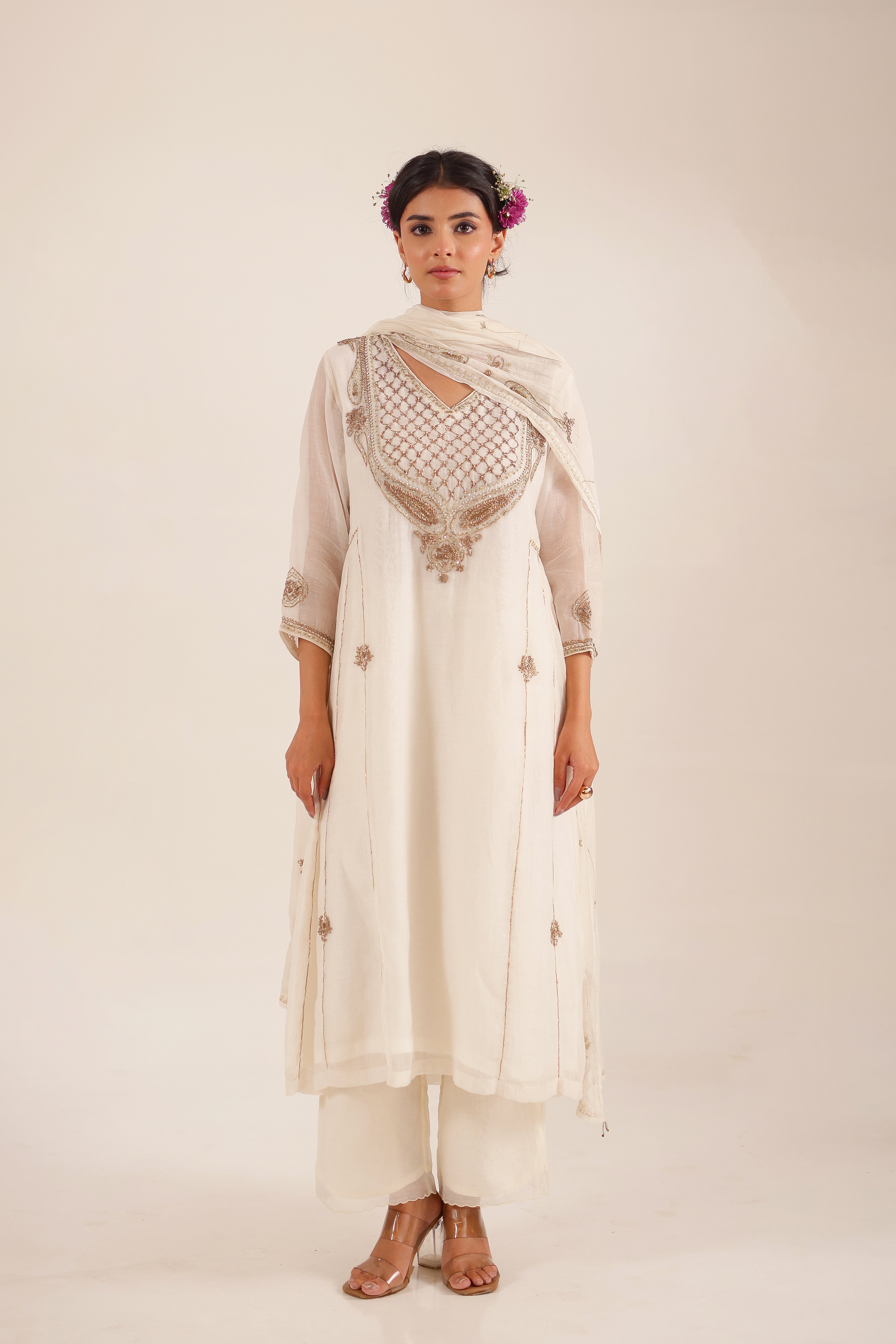 WHITE AMBIYA SUIT SET