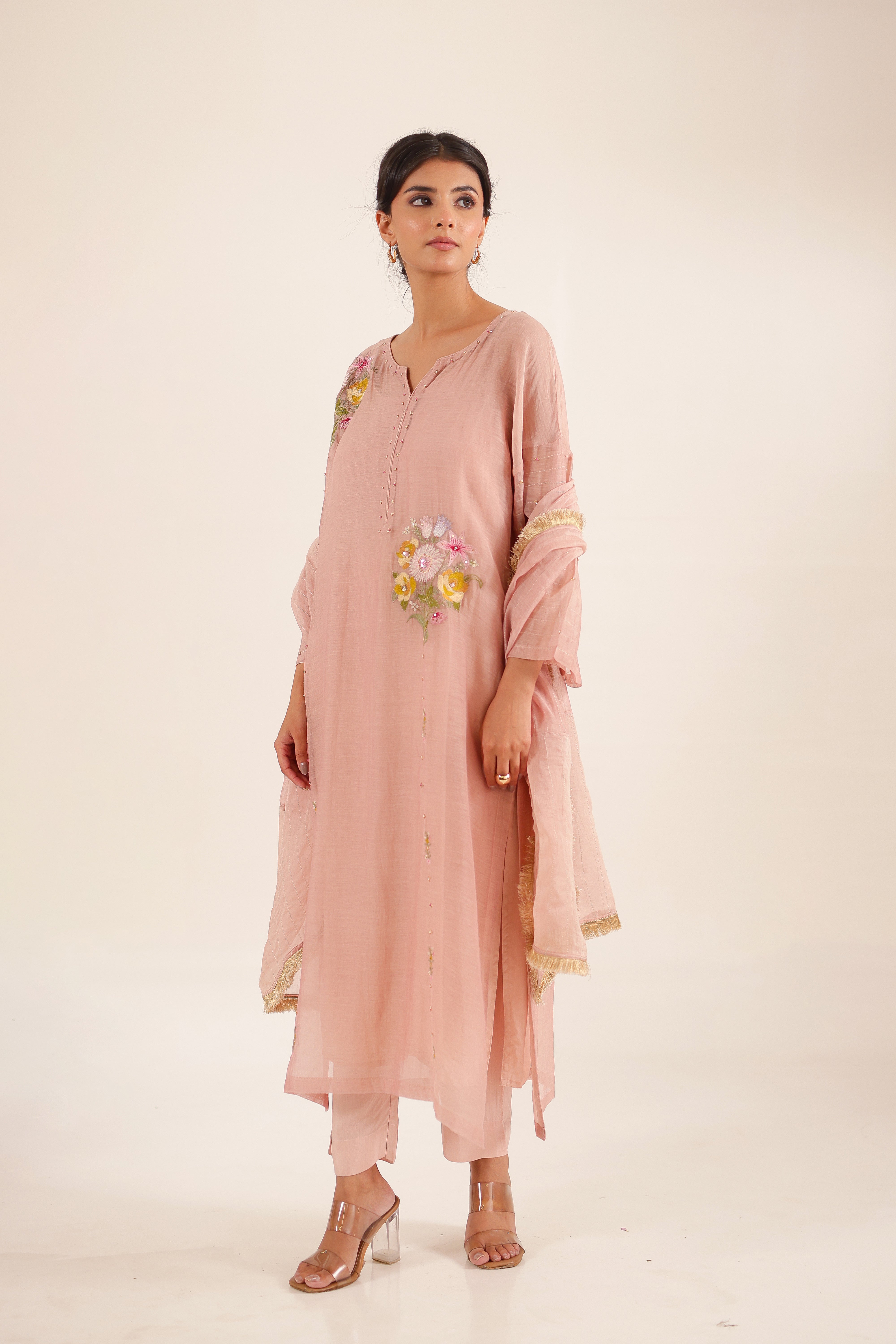 Twin bouquet peach suit set