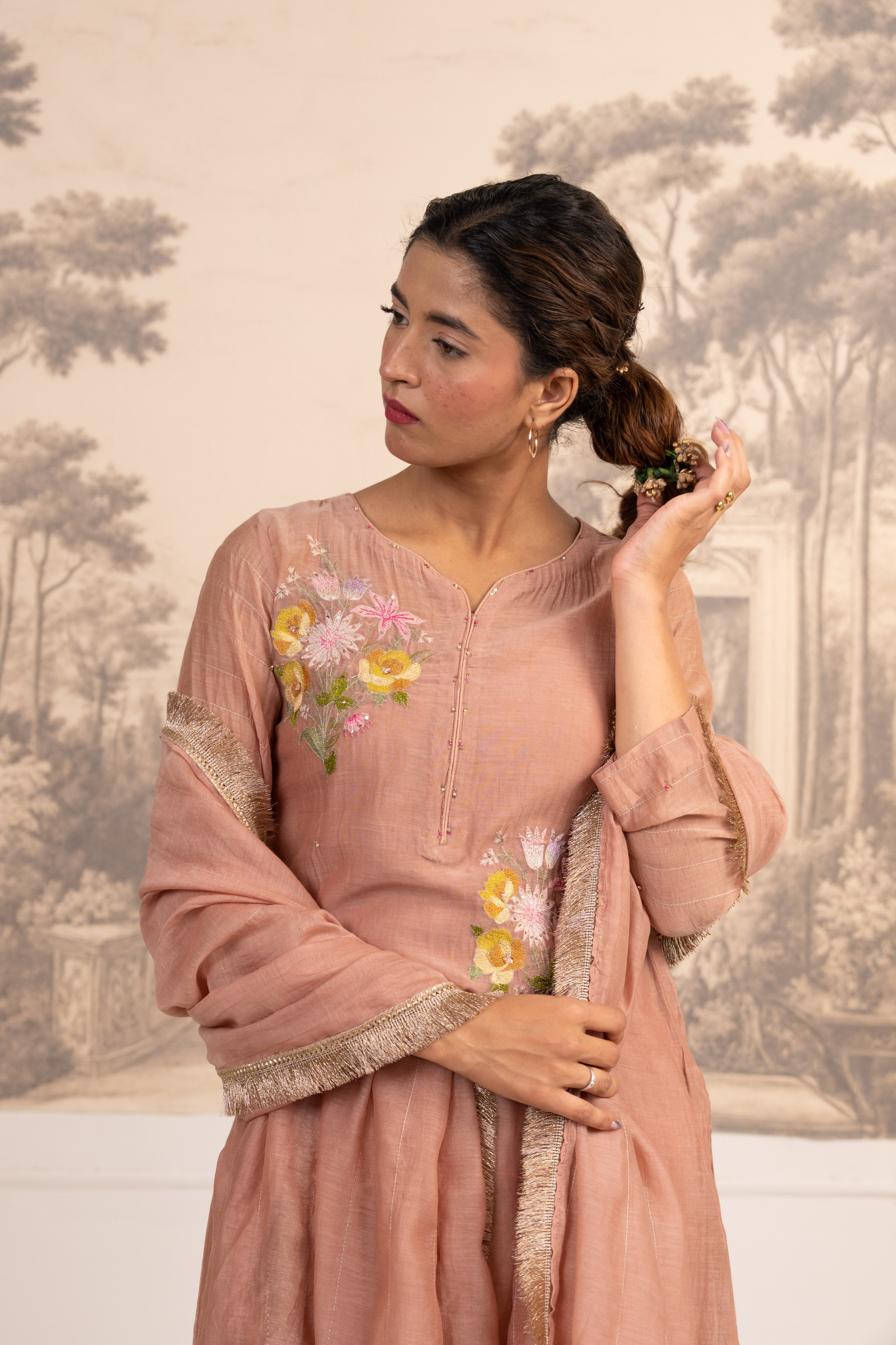 TWIN BOUQUET PEACH SUIT SET