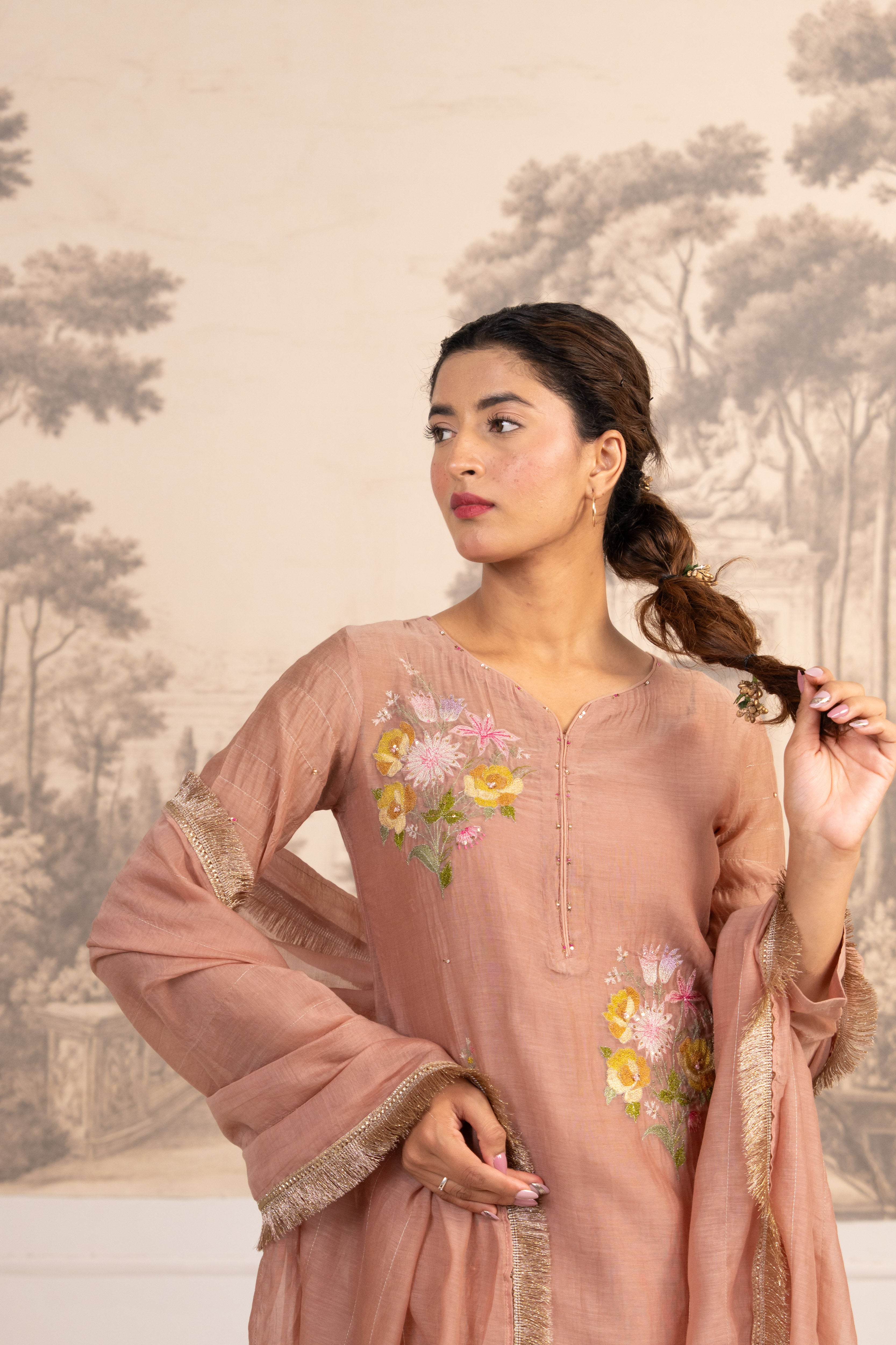 TWIN BOUQUET PEACH SUIT SET