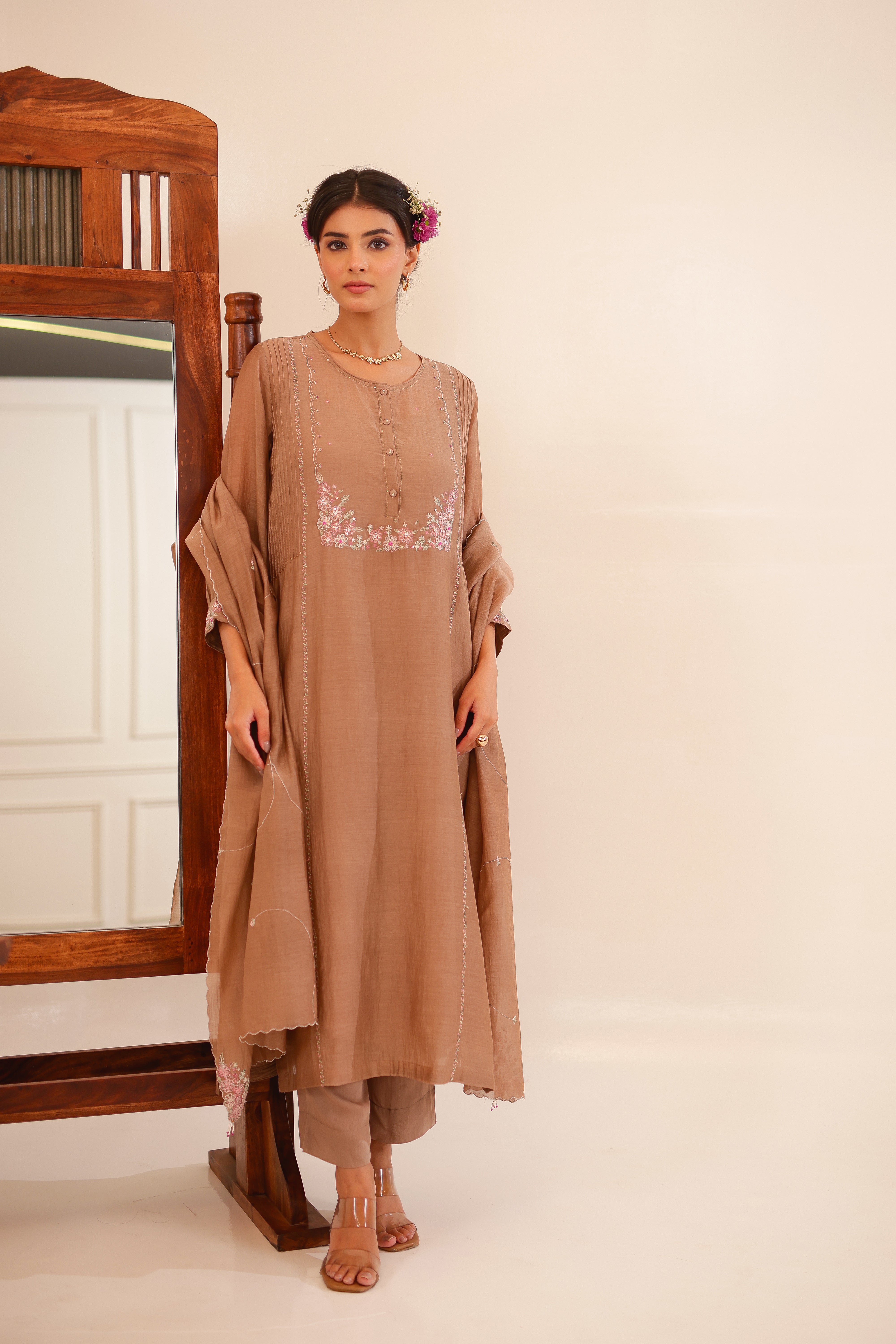 Chiku beaded bageecha suit set