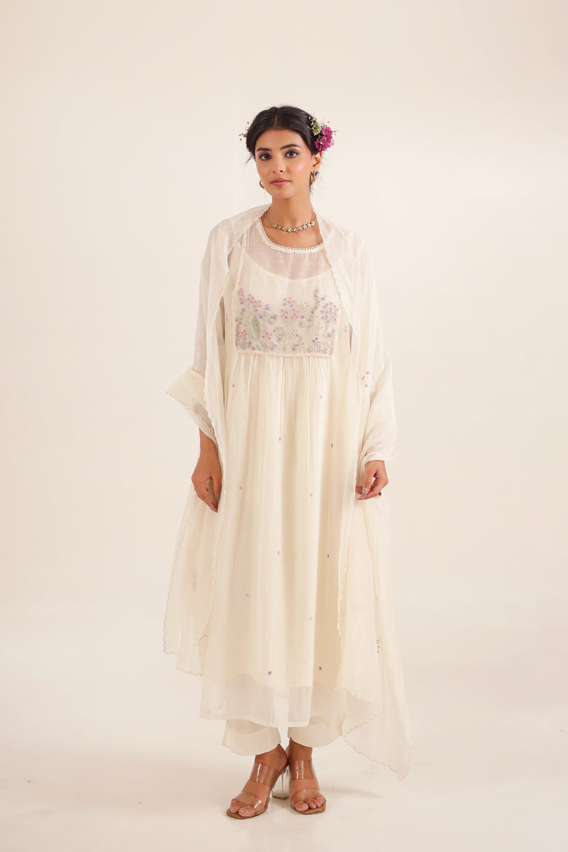IVORY WHITE FLAMINGO KURTA SET