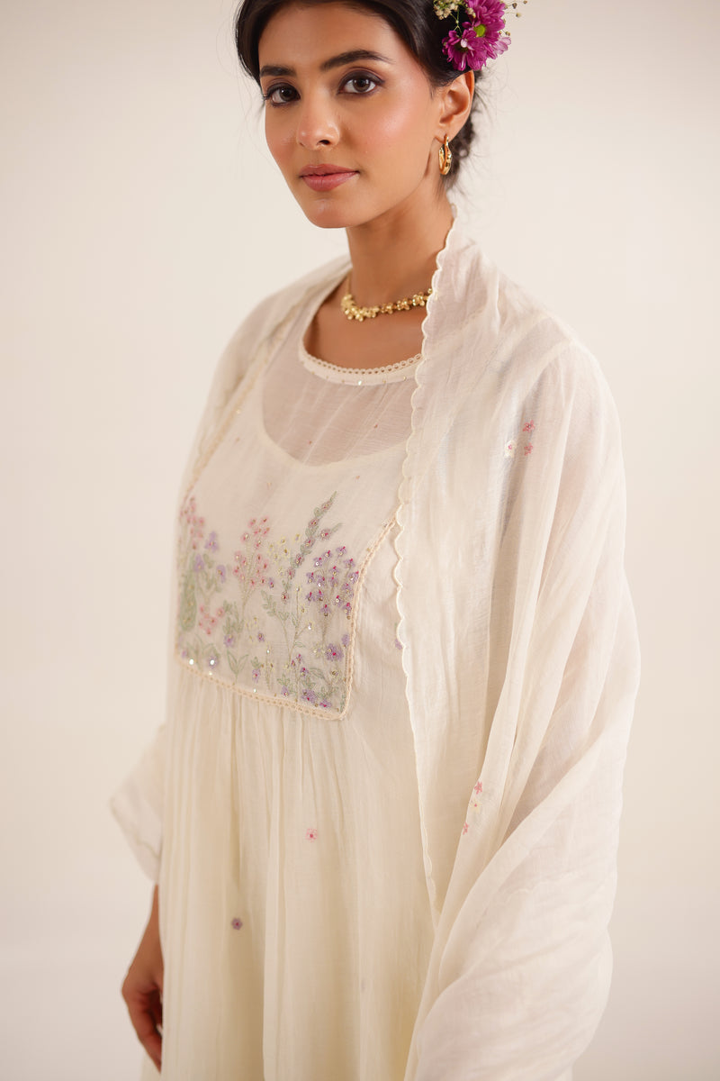 IVORY WHITE FLAMINGO KURTA SET