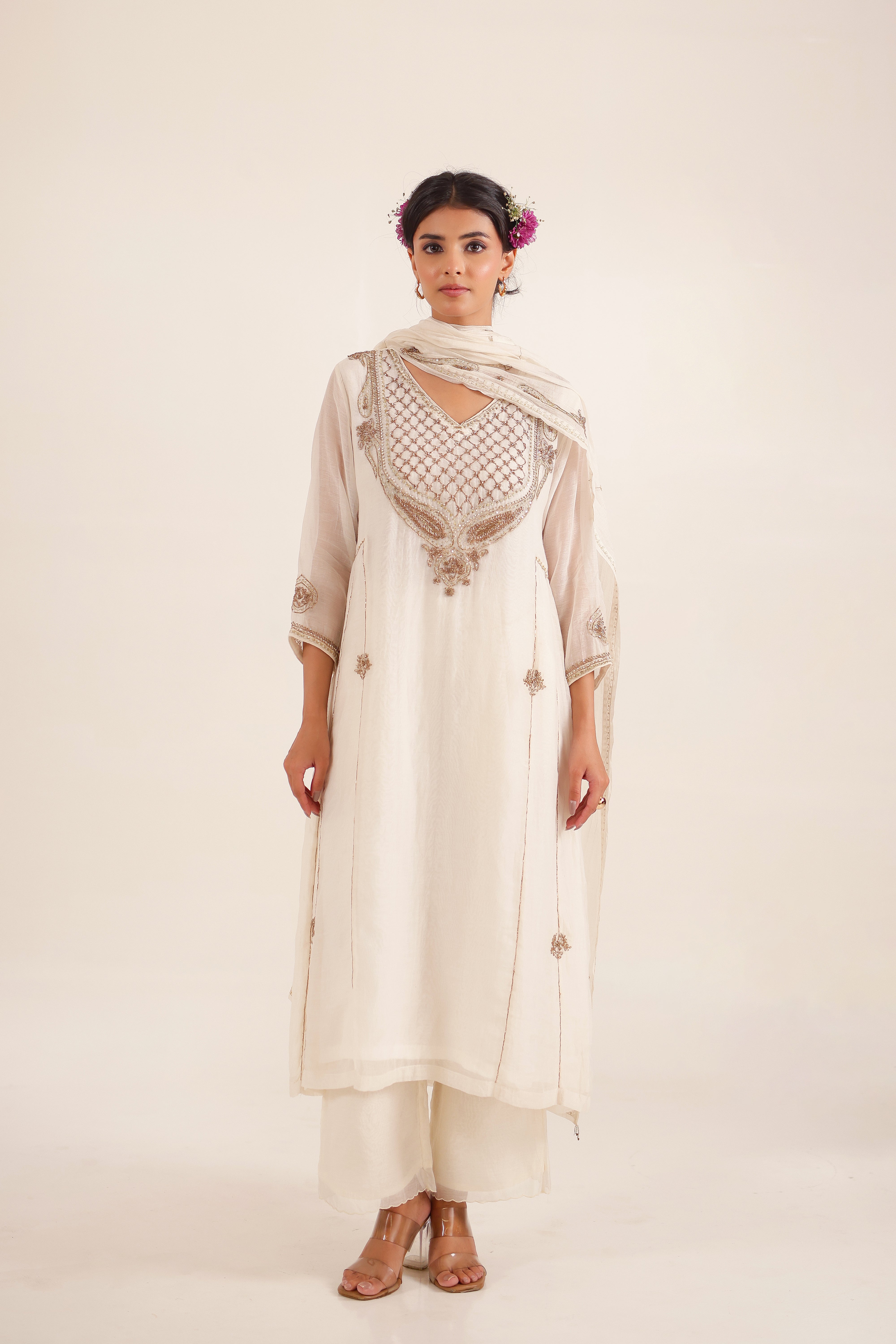 WHITE AMBIYA SUIT SET