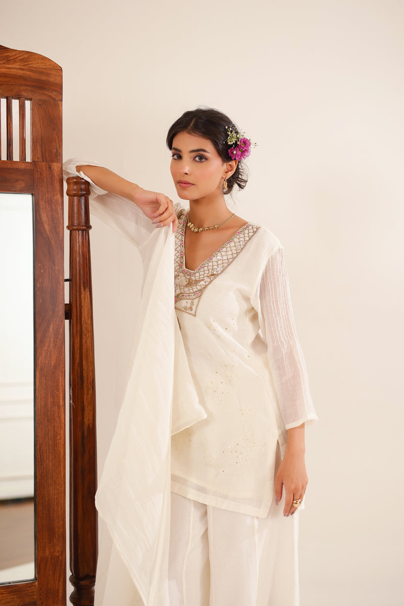 WHITE MATSYA TOP AND PALAZZO SET