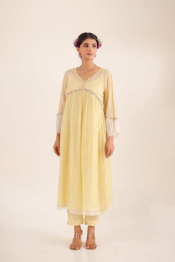 PASTLE GREEN NYRAA KURTA SET