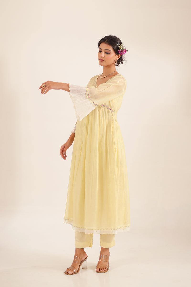 PASTLE GREEN NYRAA KURTA SET