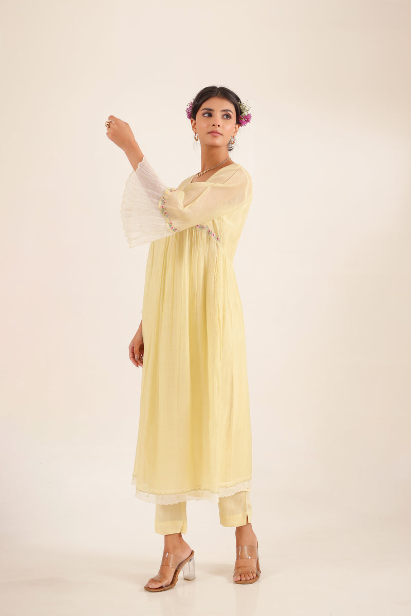 PASTLE GREEN NYRAA KURTA SET