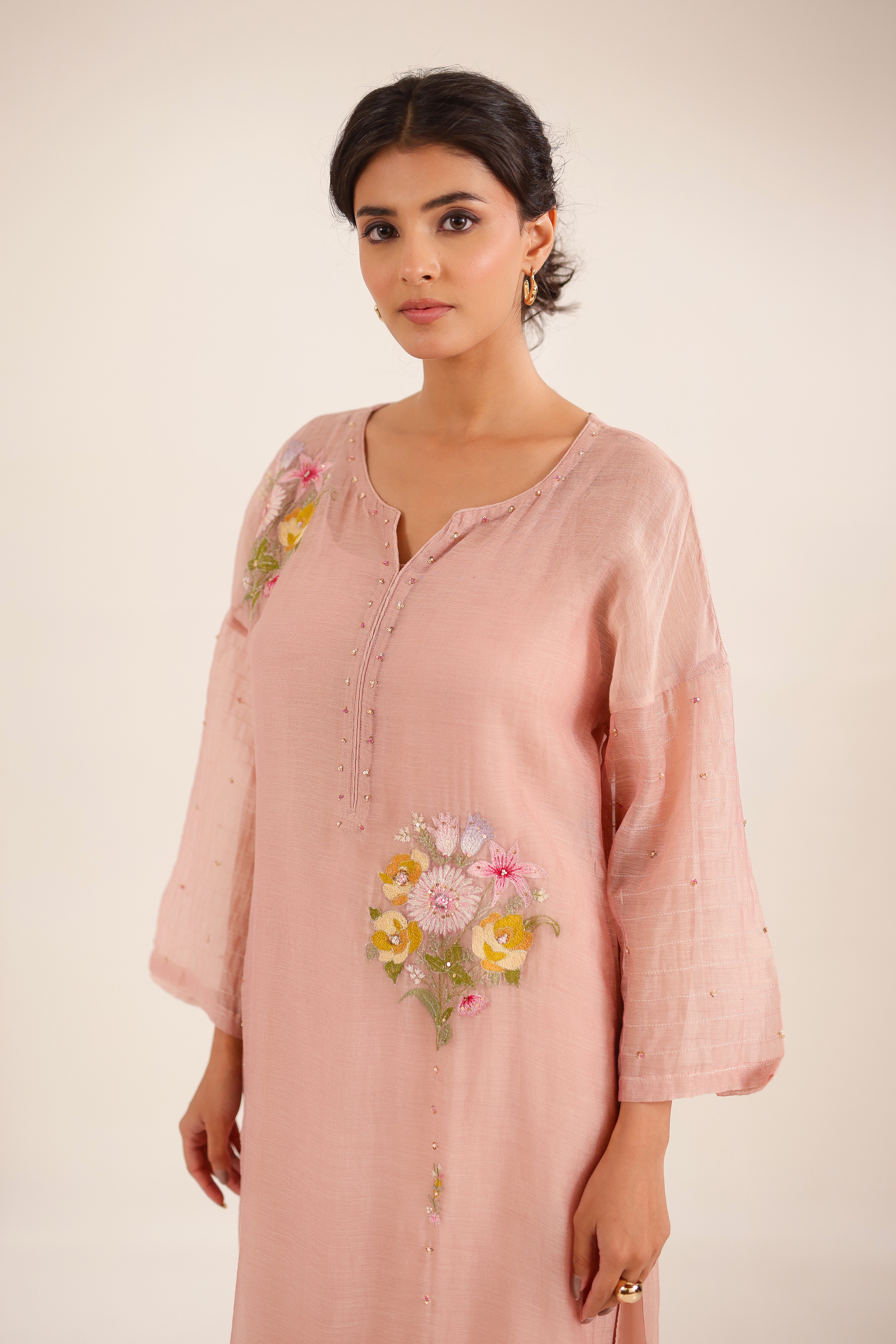 Twin bouquet peach suit set