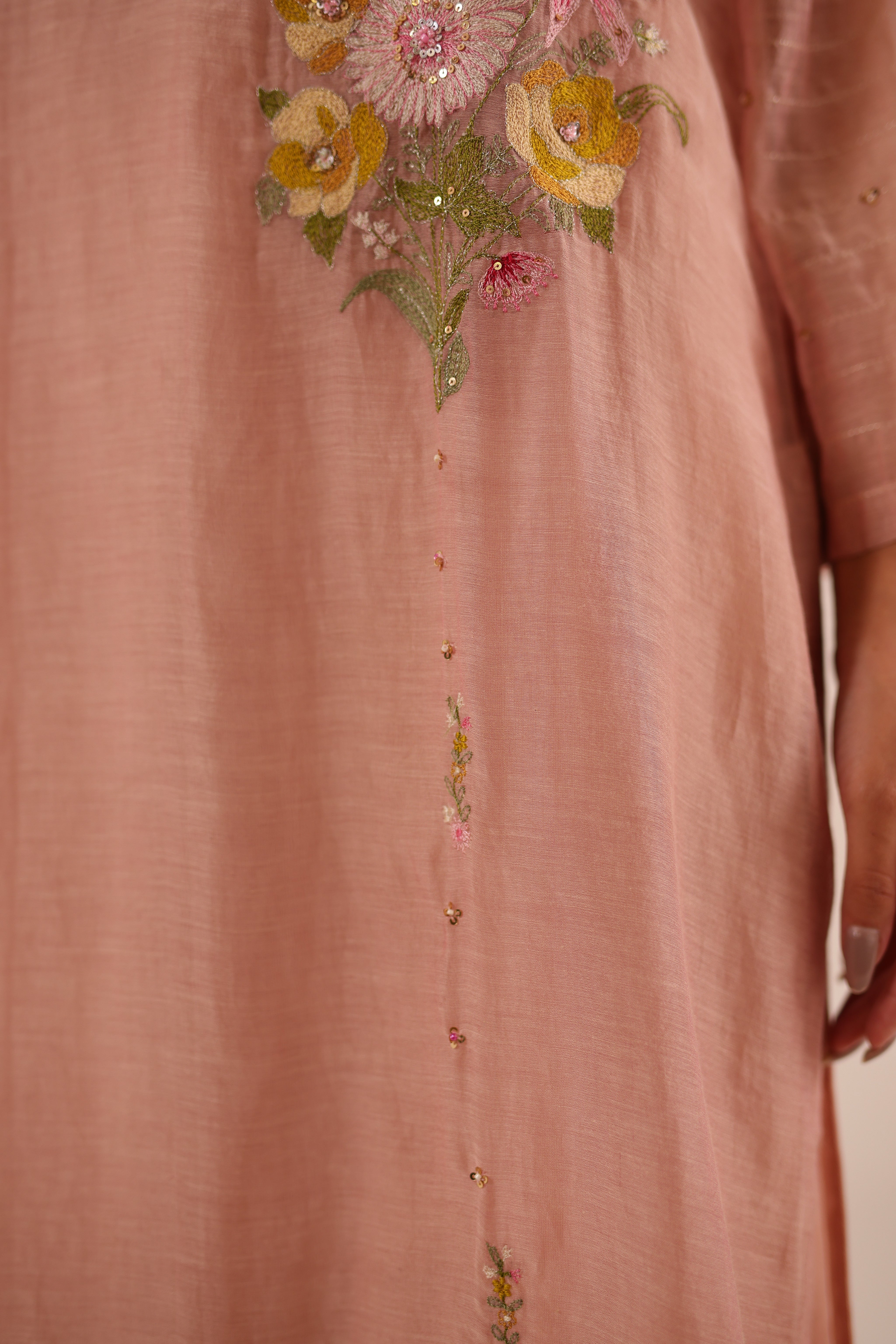 Twin bouquet peach suit set