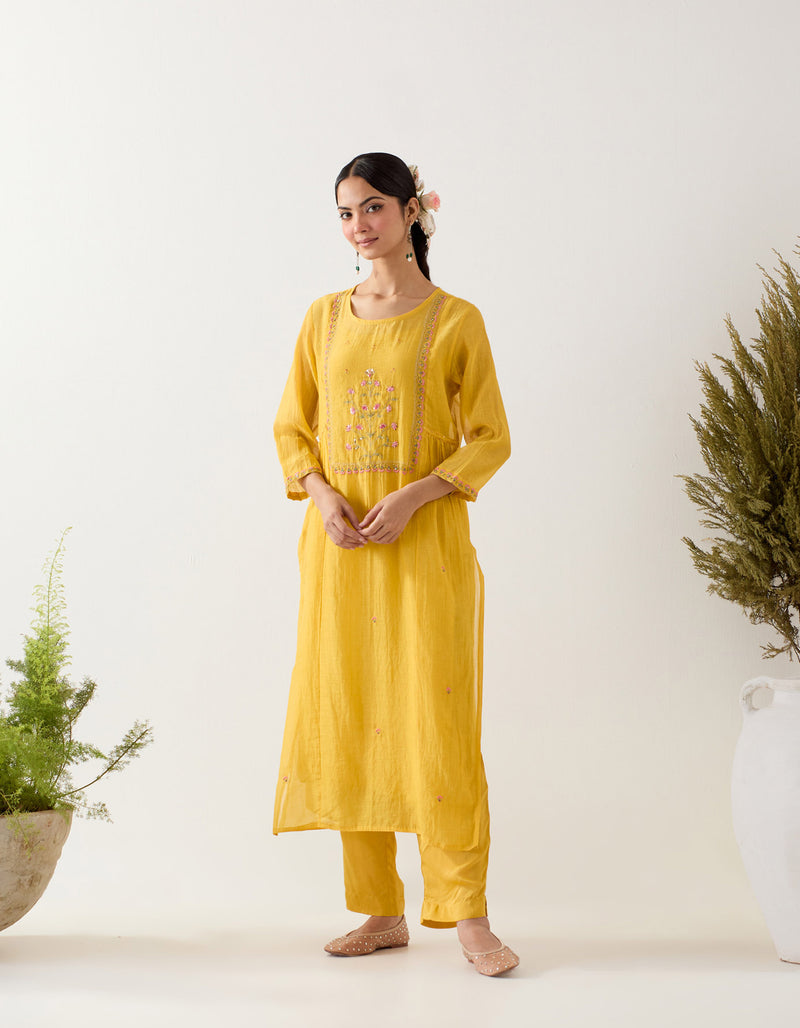 Mustard mughal buta kurta set