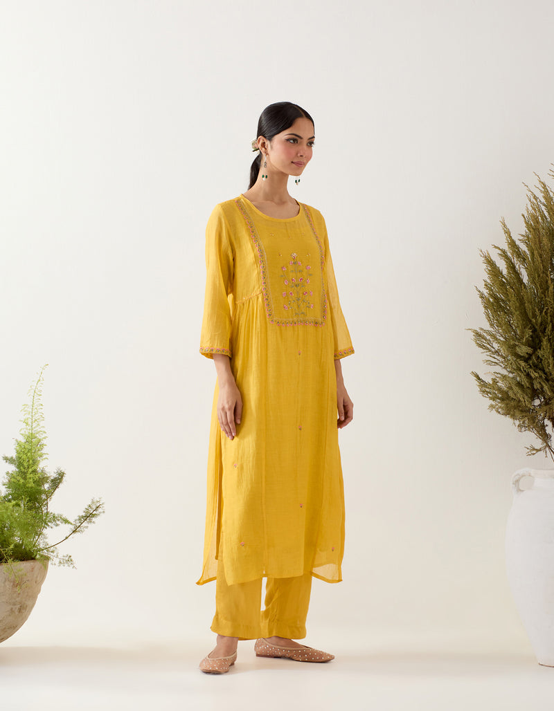 Mustard mughal buta kurta set