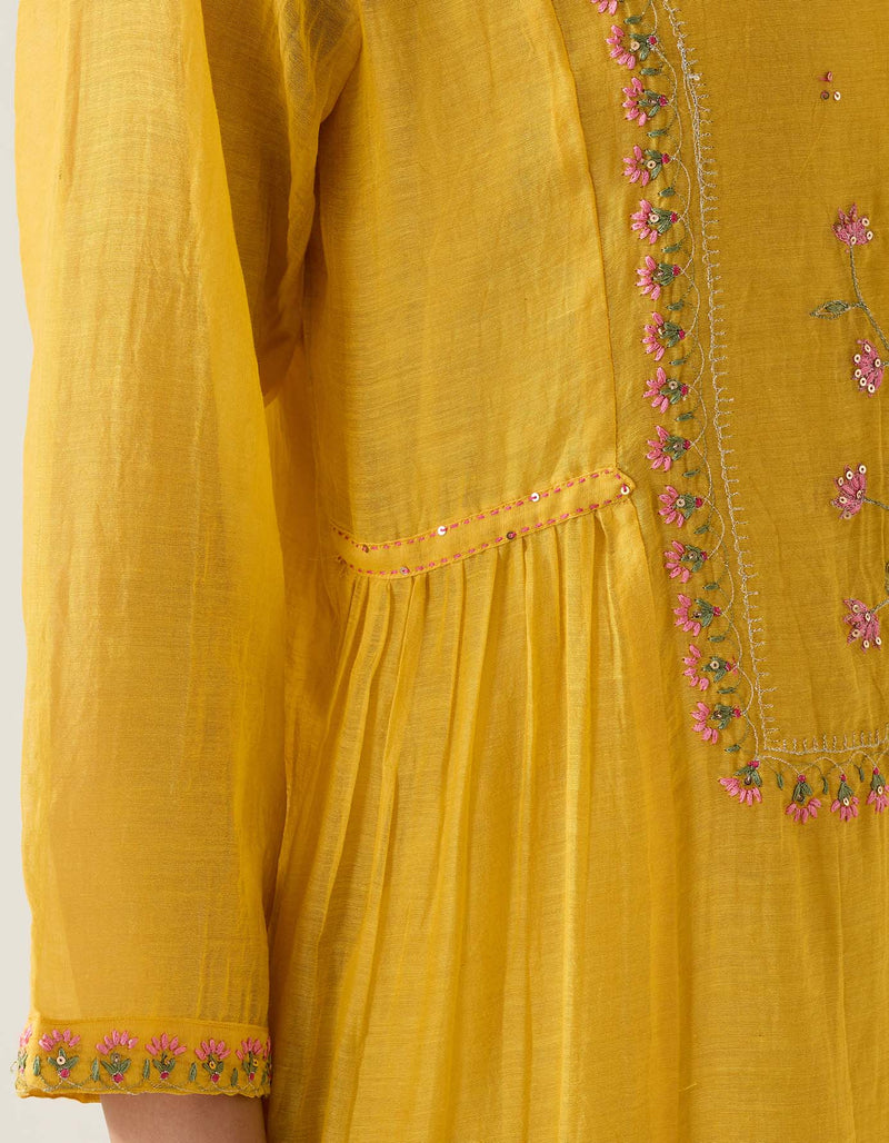 Mustard mughal buta kurta set