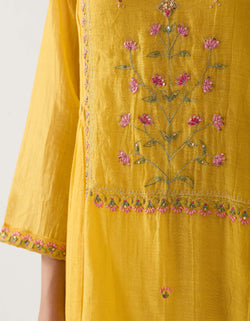 Mustard mughal buta kurta set