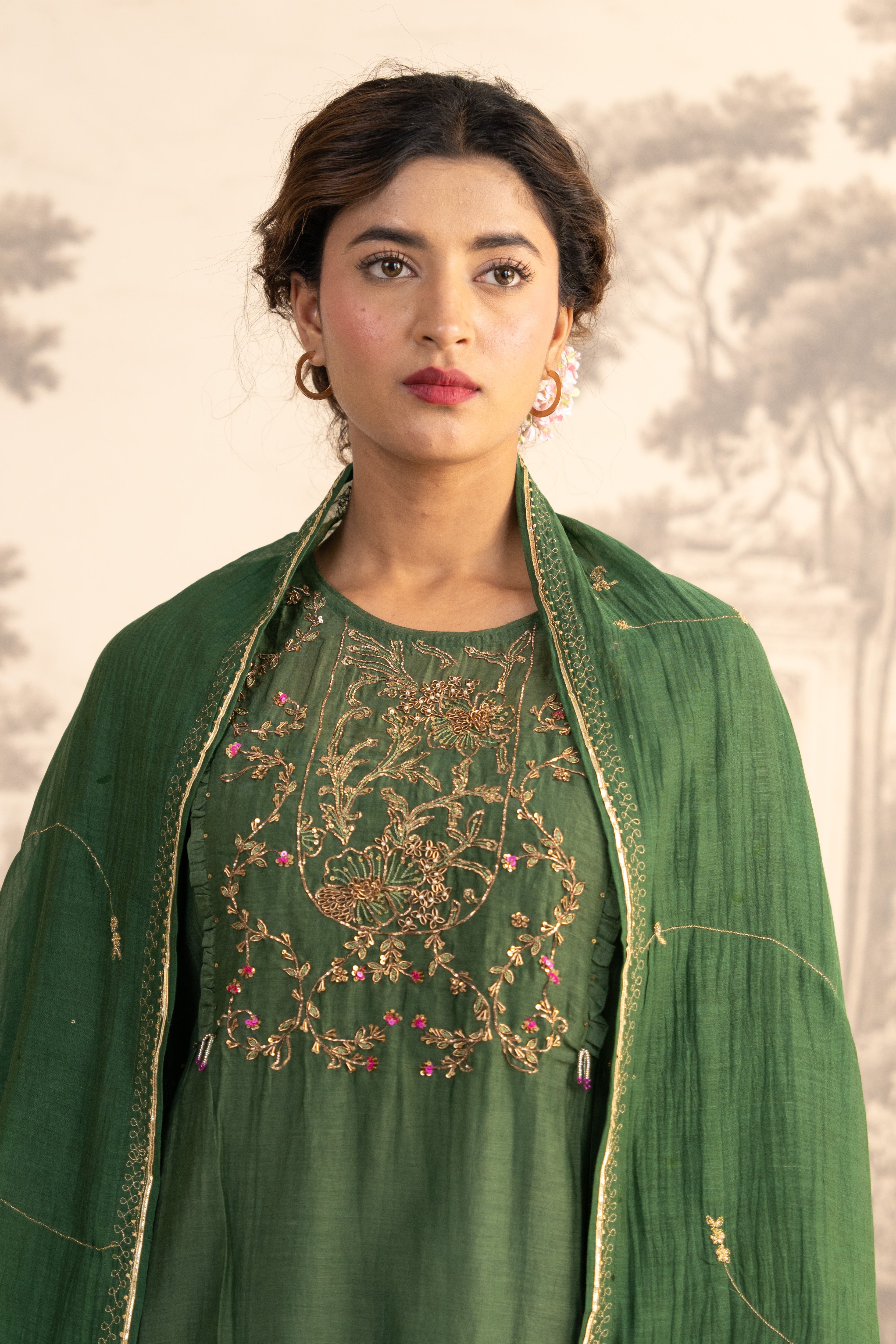 BOTTLE GREEN DABKA YOKE SUIT SET