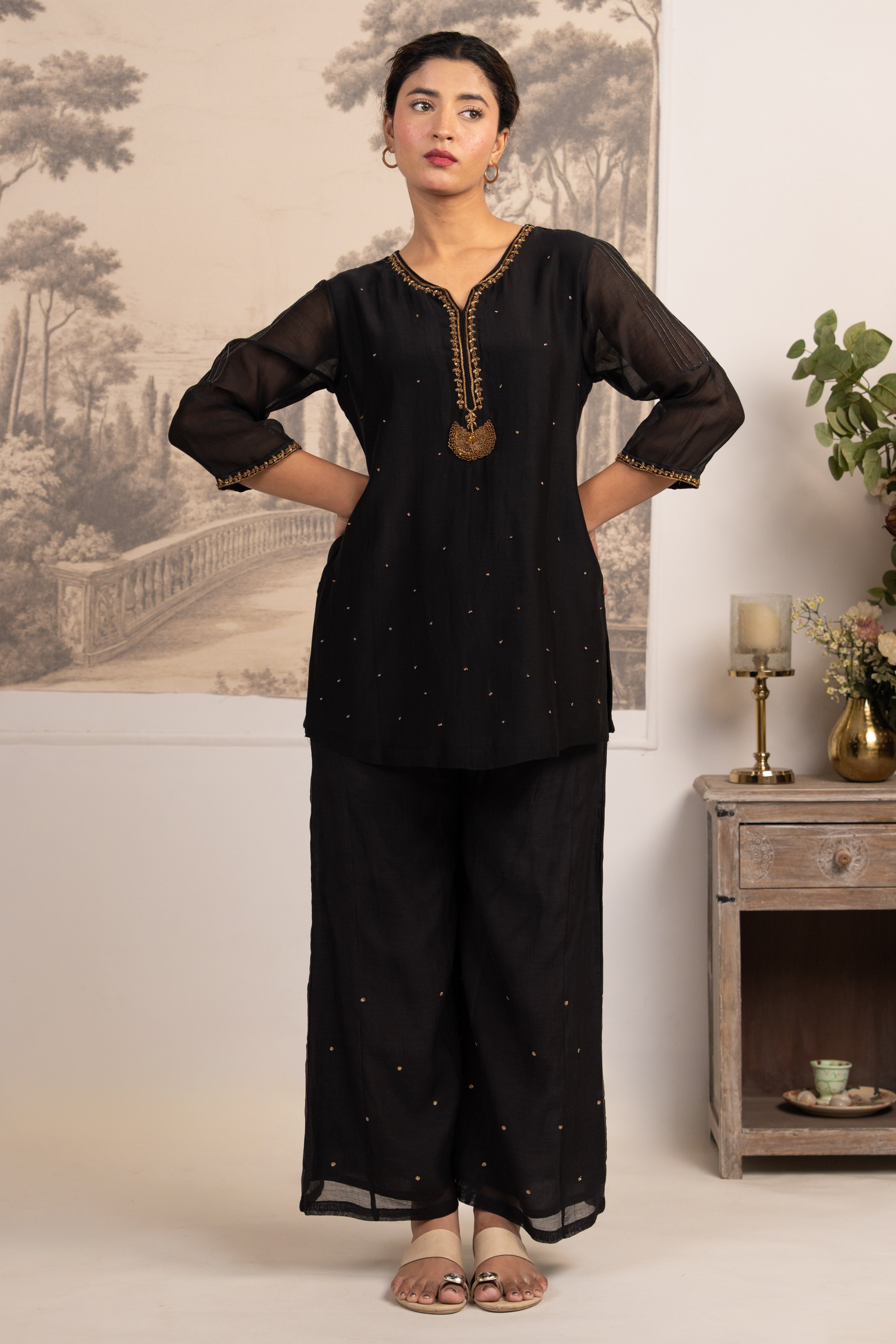 BLACK HERITAGE JHUMKA TOP SET WITH DUPATTA