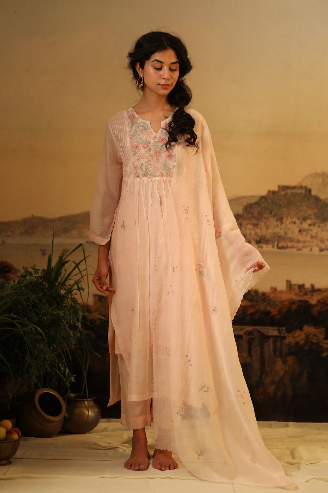 Ivory pink vineyard kurta set with dupatta