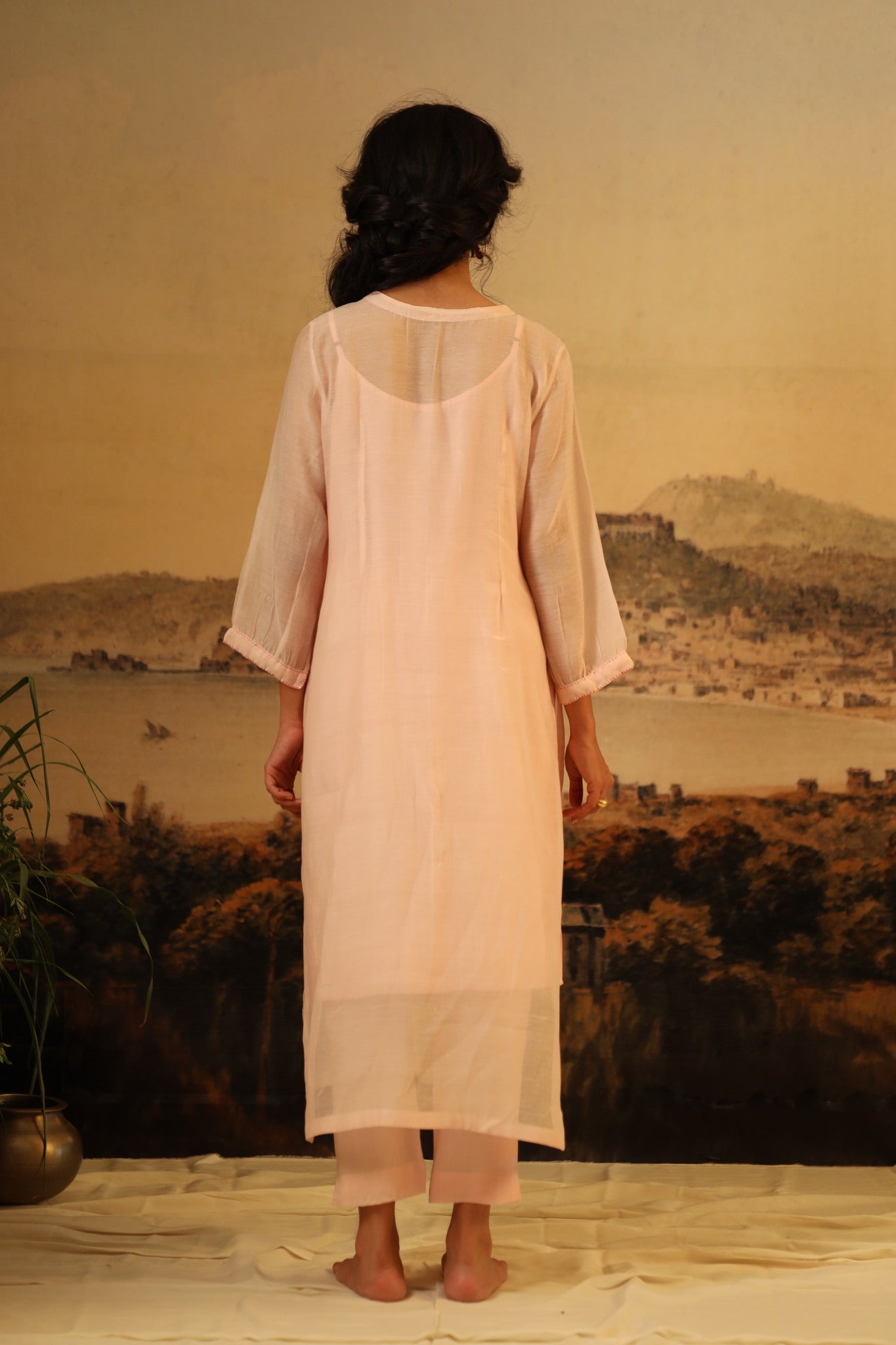 Ivory pink vineyard kurta set with dupatta