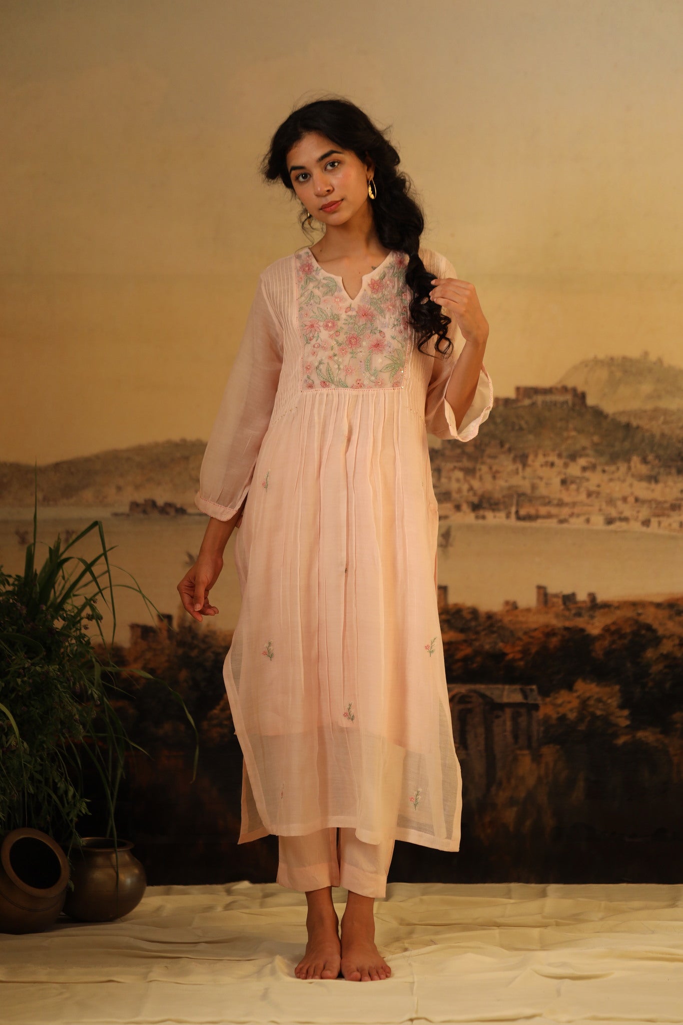 Ivory pink vineyard kurta set with dupatta