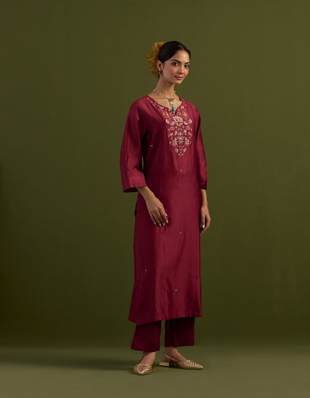 Magenta pink floral bouquet Suit set
