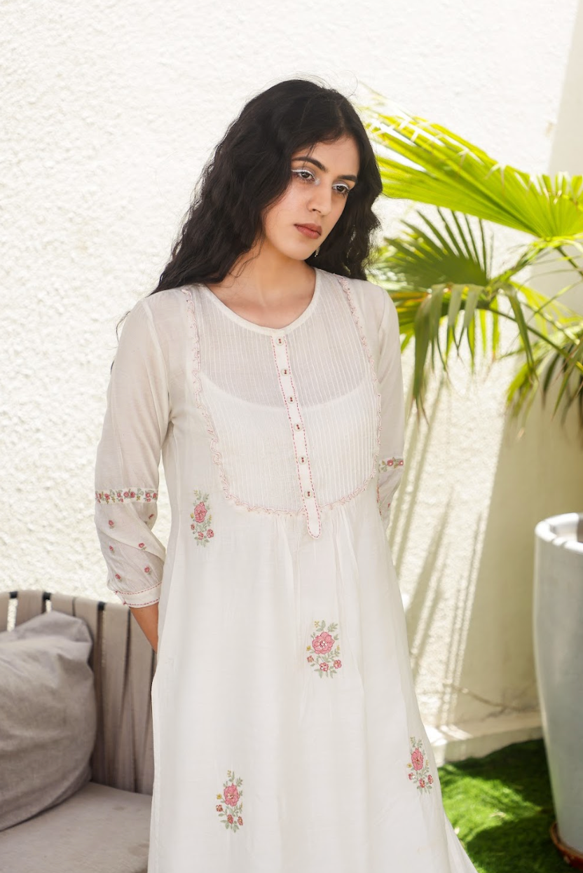 Snow white pintuck yoke kurta set